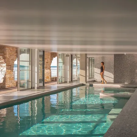 Les Roches - Relais & Chateaux 5*