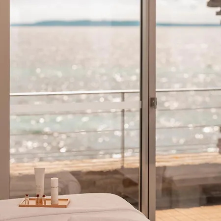 Hotel Les Roches - Relais & Chateaux Le Lavandou
